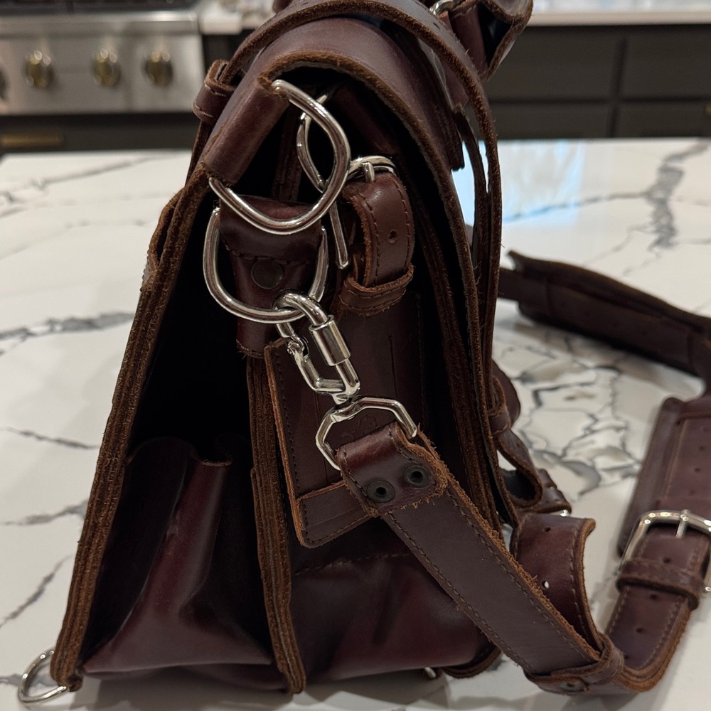 Saddleback Large Classic Leather Briefcase - Picture 5 of 9